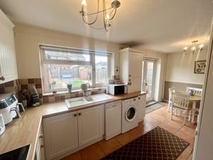 Photo 13- click for photo gallery